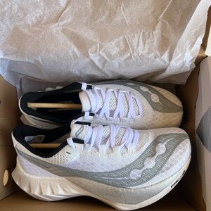 Saucony Endorphin Pro 4 Brand New! Carbon-plated race shoes